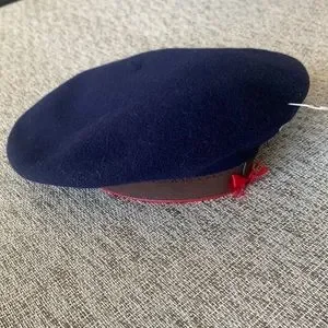 Accessories | The Basque Hoquy Vintage Classic France Wool  display picture 3